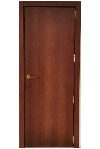 дървена врата фурнир махагон